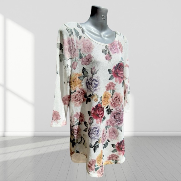 Gaze . Womens Floral Print 3/4 Sleeve Crew Neck Casual sweater Size Medium - Picture 4 of 5